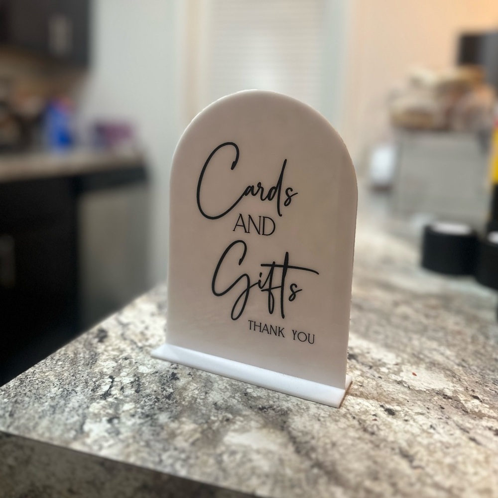 Cards and gifts acrylic sign - Picture 4 of 5